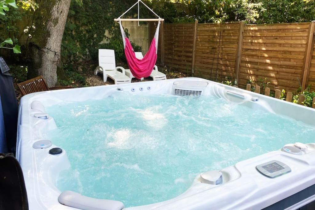 Maison Avec Jardin Et Jacuzzi Proche Polytechnique Palaiseau Luaran gambar