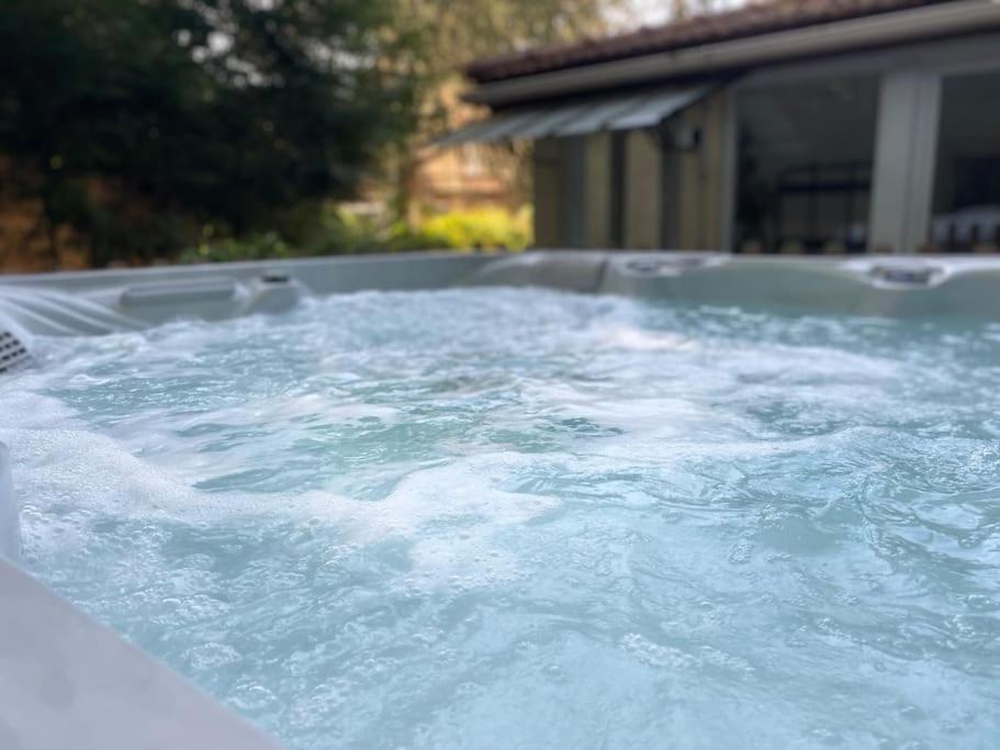 Maison Avec Jardin Et Jacuzzi Proche Polytechnique Palaiseau Luaran gambar